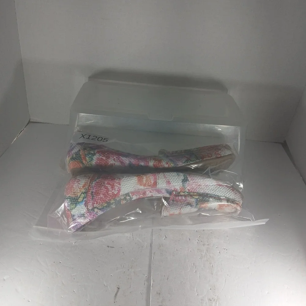 Isaac Mizrahi Live Imangelica Loafers 8.5W Multicolor Floral Leather Flats